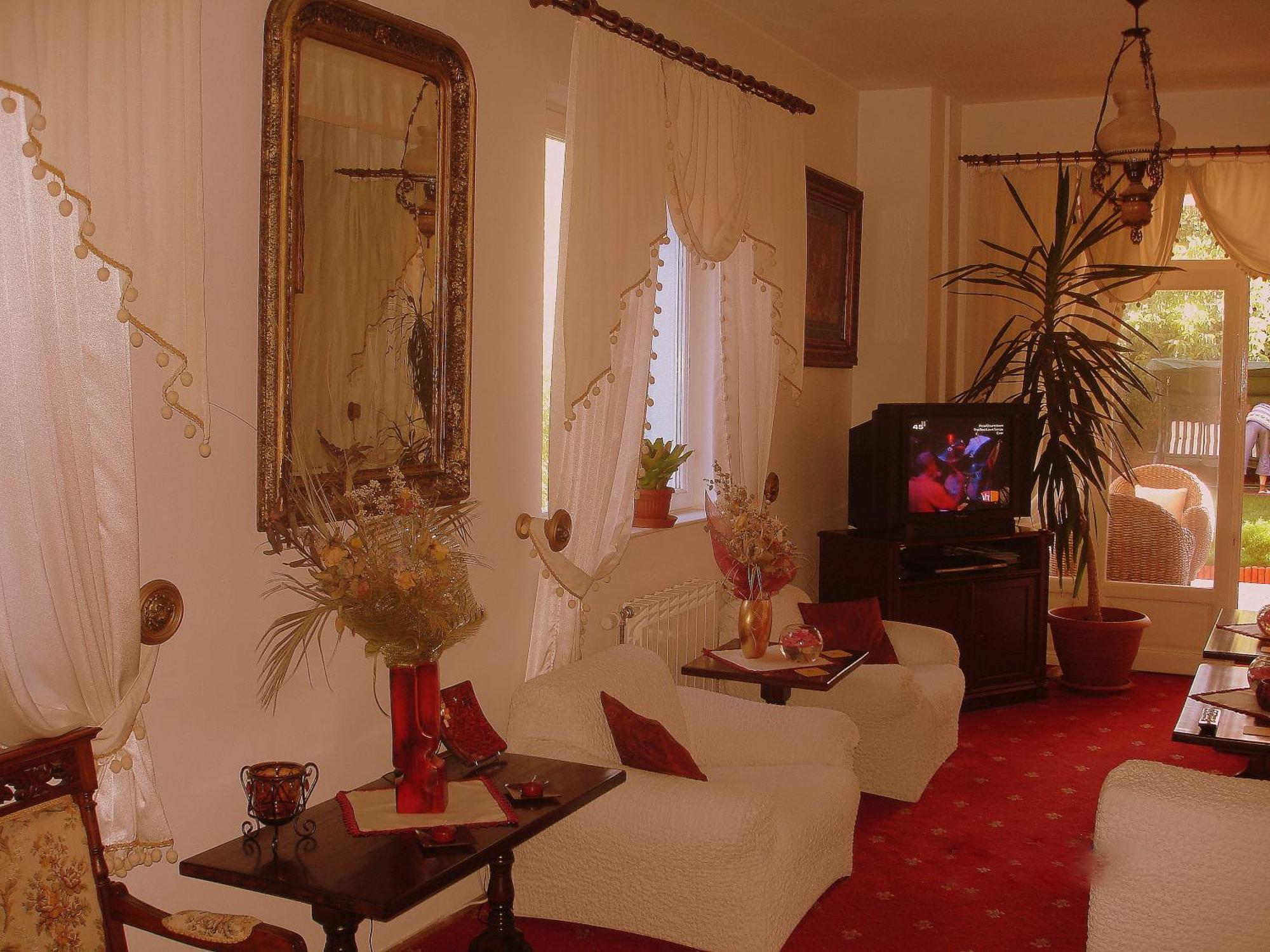 Villa-Hotel Escala Cluj-Napoca Luaran gambar